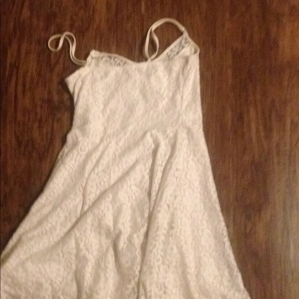 Dress - Picture 3 of 3